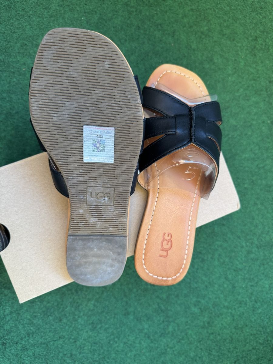 Ugg Scarpe da donna: UGG, en cuir noir, taille 36 - État comme neuf – Usato da Brügg BE venduto da Goob 6