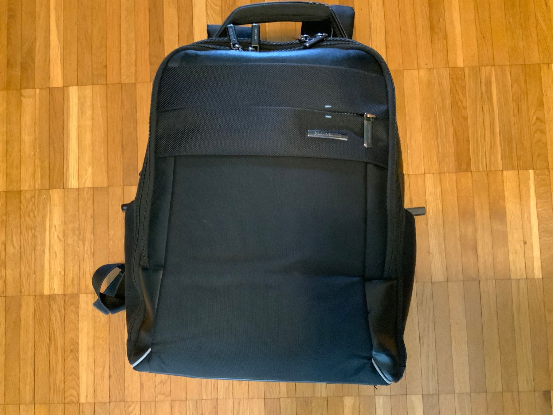 Samsonite Sacs à dos: Samsonite Rucksack Schwarz Laptopfach gebraucht – D'occasion à Kilchberg ZH par leon88888888