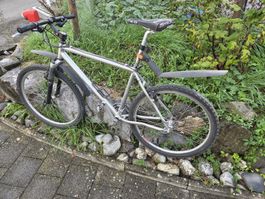 Mountainbike silber gebrauchter Zustand