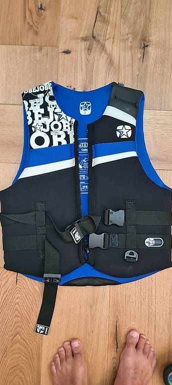 Schwimmwesten: JOBE Combat Vest Size L – Gebraucht aus Uttwil von alexroundtheworld