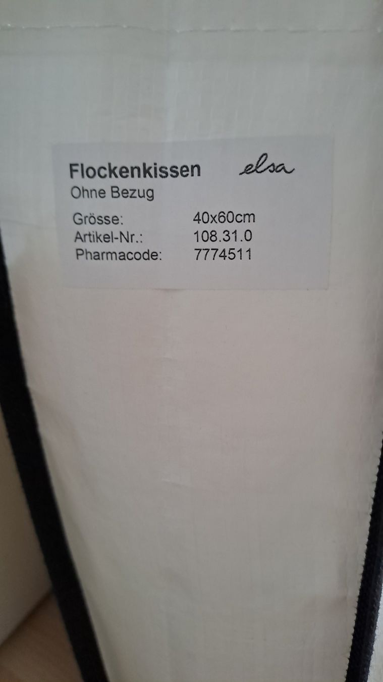 Elsa Kissen: elsa Flockenkissen 40 x 60 – Neu (gemäss Beschreibung) aus Eschenbach SG von Amarilis4 4