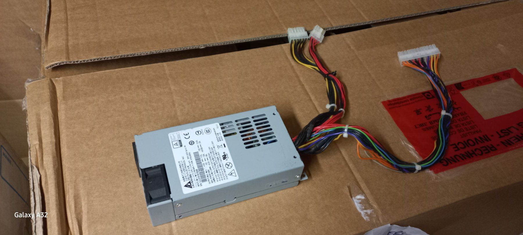 Alimentazione elettrica: Netzteil Delta Electronics DPS-250AB-44 B gebraucht – Usato da Binningen venduto da Douglas.Q 1
