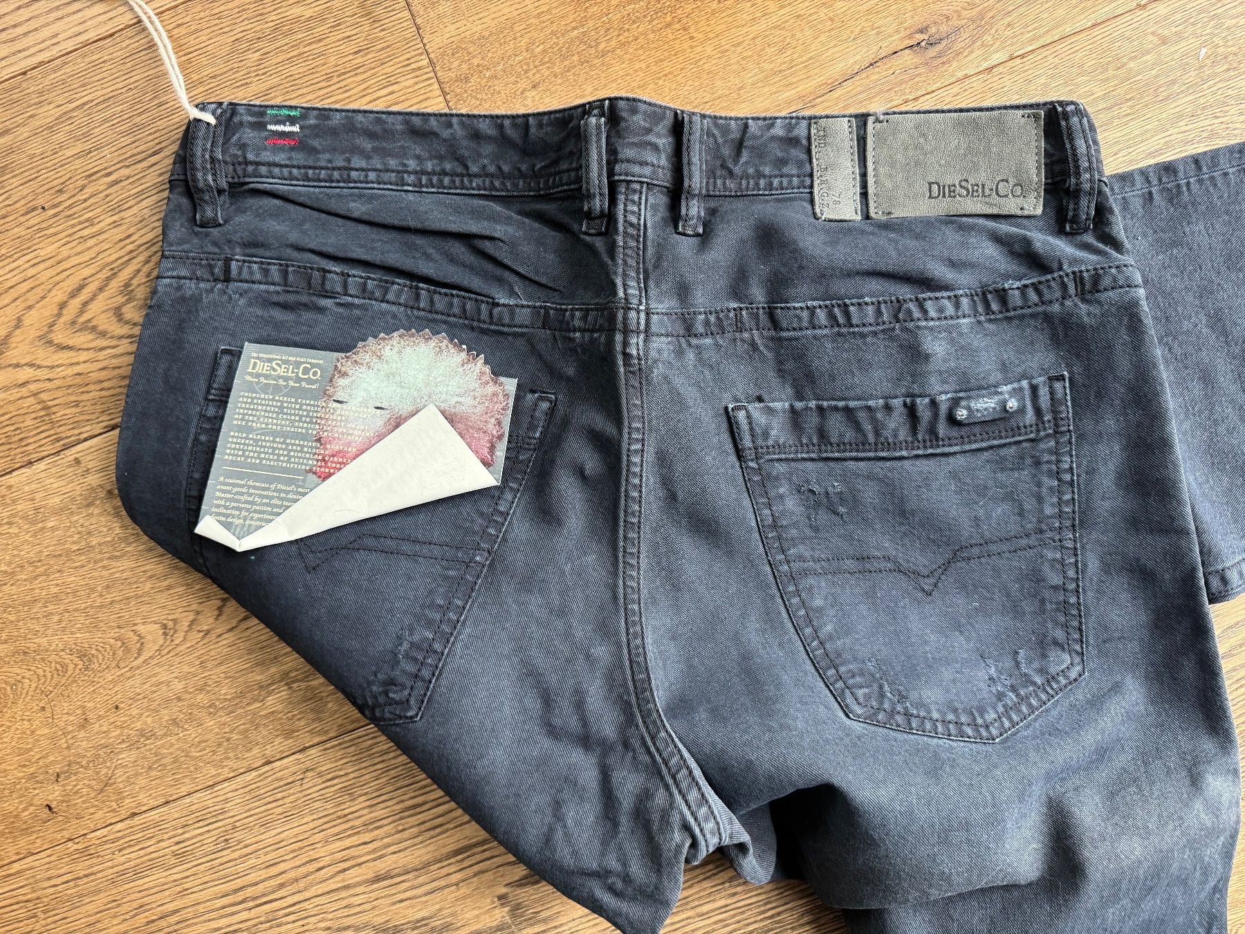 Diesel Pantaloni: Hose, Diesel **NEU**  33 – Nuovo (secondo la descrizione) da Stettfurt venduto da outlet72 3