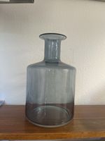 Vase 28H dm u17cm dm o 10cm