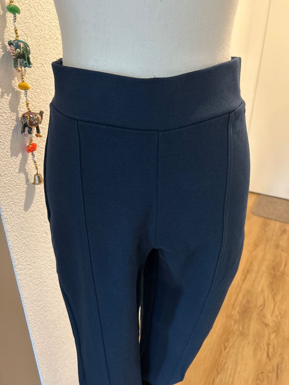 C&A Leggings: Damenhose dunkelblau von The Basics C&A Gr. M – Usato da Brunnen venduto da Nala2929 4