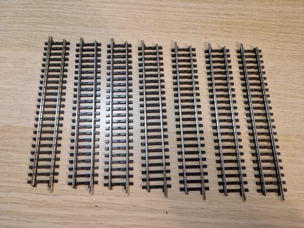 thumbnail image 2 of Märklin 2206 K Track Straight Piece 168.9mm – 1 Piece For H0 Scale 3-Rail AC Systems 2 of 3