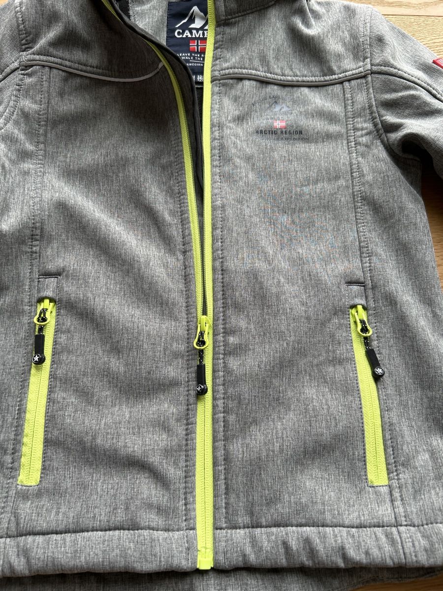 Vestes: Jacke – Neuf (Voir description) à Kirchberg SG par irirob 5