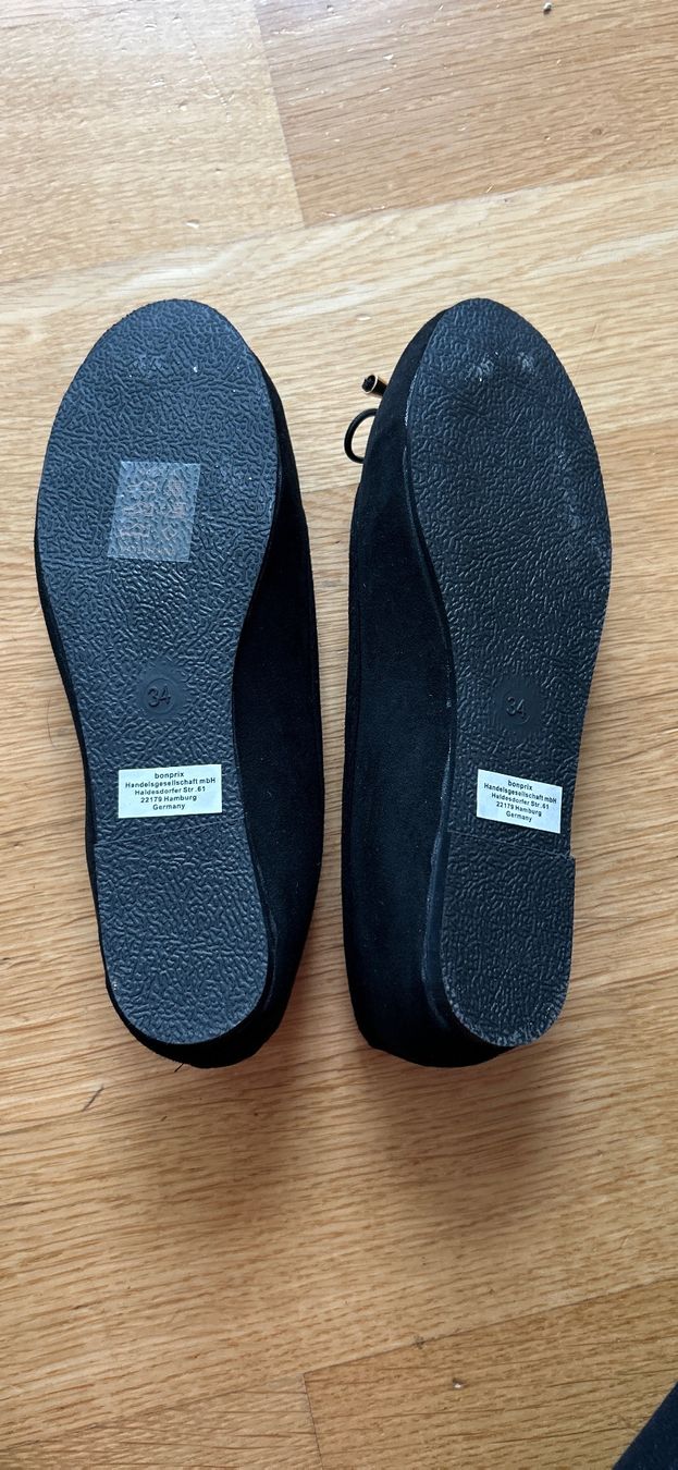 Scarpe per ragazze: Schwarze Ballerinas, Grösse 34 – Nuovo (secondo la descrizione) da Grüt (Gossau ZH) venduto da Searose 1