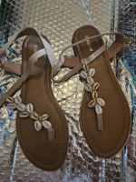 schöne sandalen