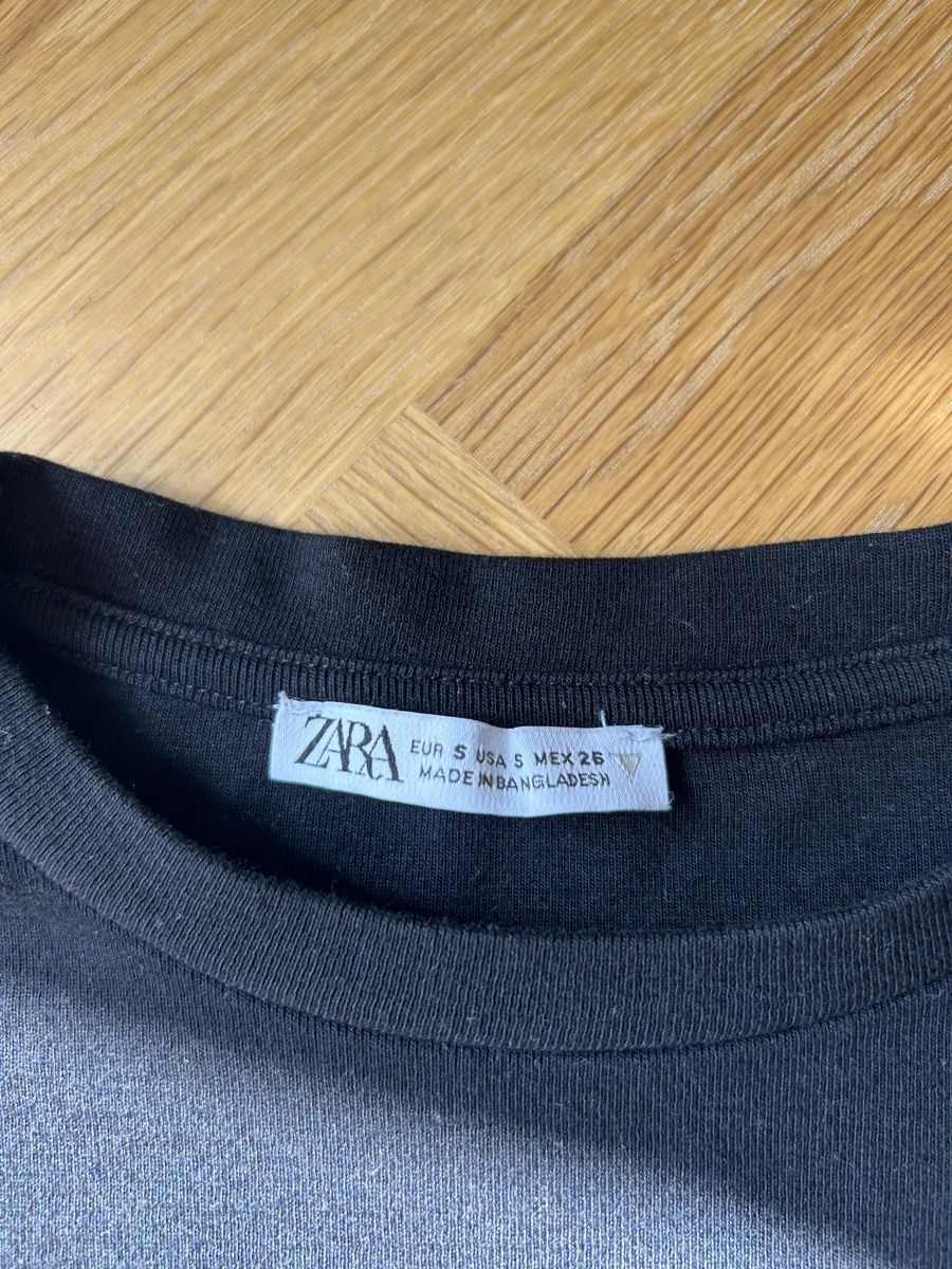 Zara Top: Long sleeve crop top – Usato da Zürich venduto da ain_njc7 1