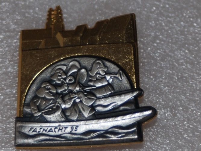 Placchette & Badge: Basler Goldplakette 1995 – Usato da Basel venduto da veralt