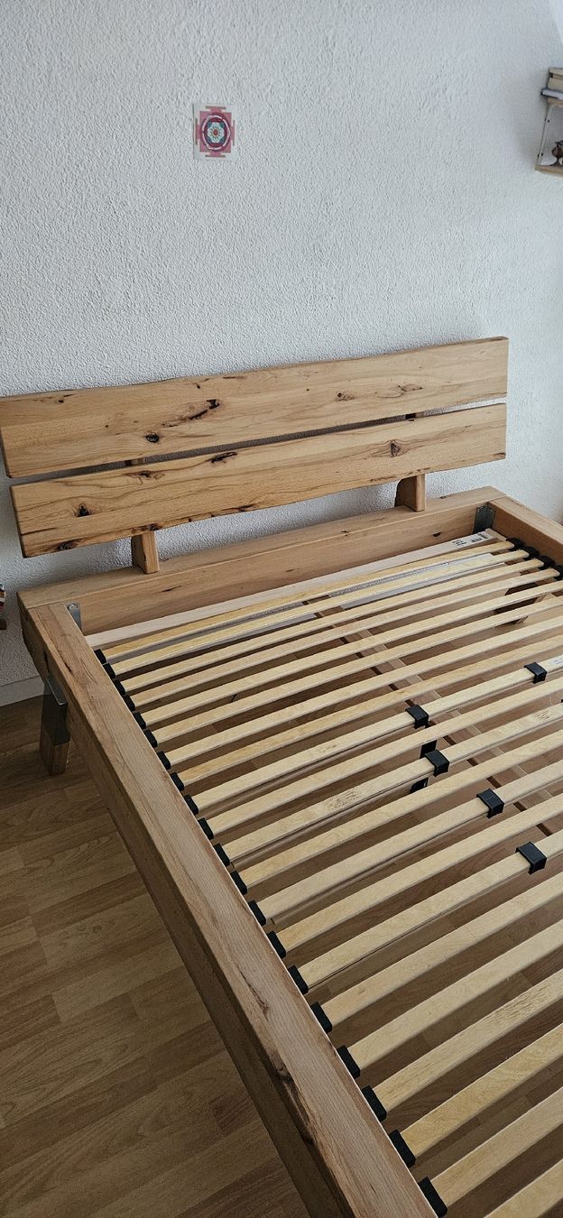 Articoli in legno: Holz Bett inkl. Lattenrost – Usato da Kollbrunn venduto da Ignjat1211 4