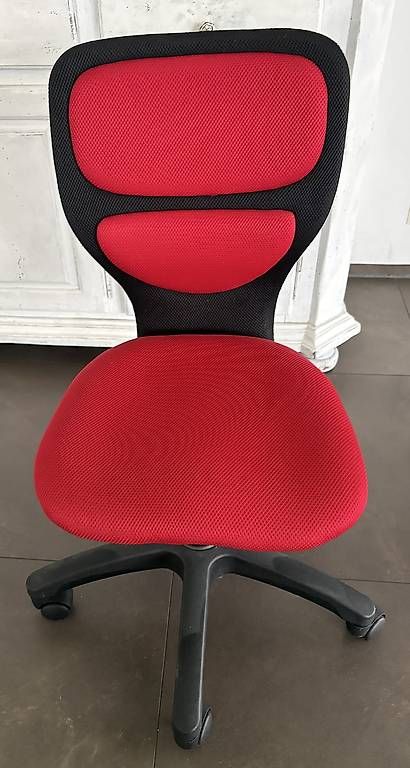 Chaises: Bürostuhl gebraucht  – D'occasion à St. Erhard par dag_y7kx