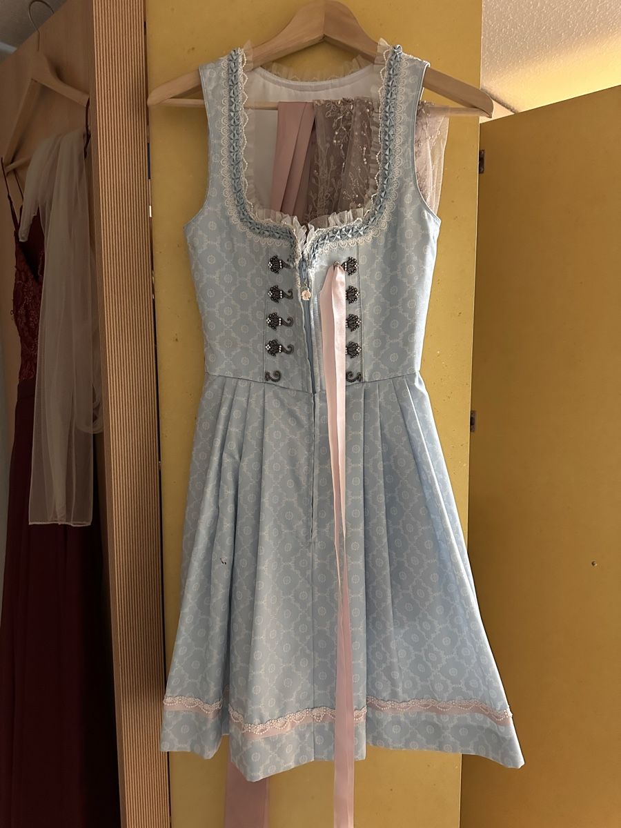 Krüger Vestiti: Krüger Dirndl - Hellblau/Rosa – Usato da Roggwil BE venduto da ls2_f66j