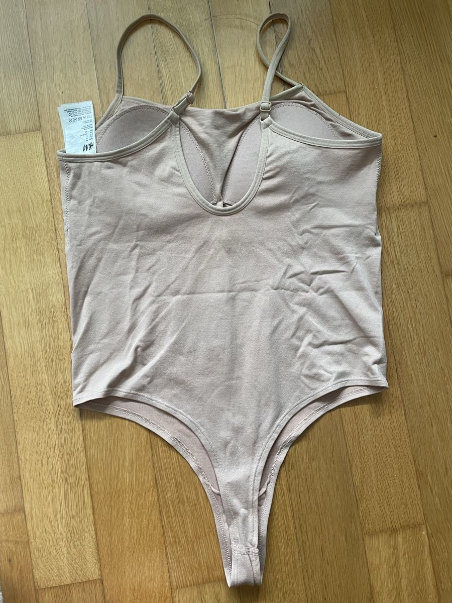 H&M Autres dessous: Body beige Grösse M – D'occasion à Kriens par p_ART_rizia 1