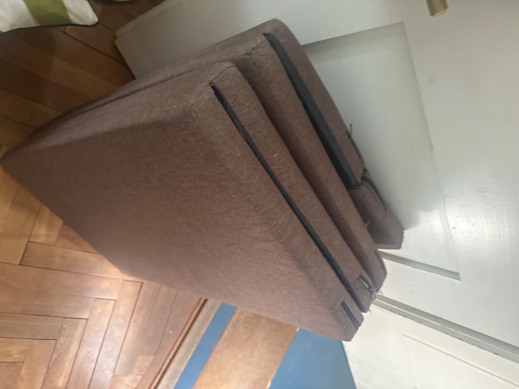 Letti: Gästebett im minimalistischen Stil – Usato da Zürich venduto da Anna-lova 7