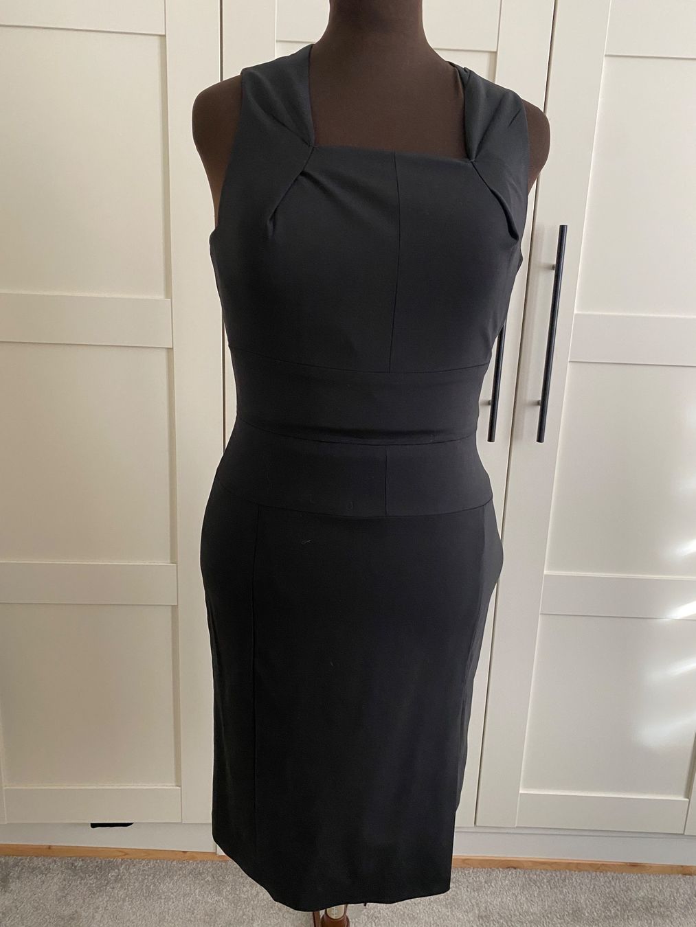 Hugo Boss Vestiti: Etui Kleid Hugo Boss 40 – Nuovo (secondo la descrizione) da Liestal venduto da Goldart