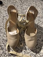 Sommerliche Espadrilles mit Bändel zum Wickeln, Grösse 39