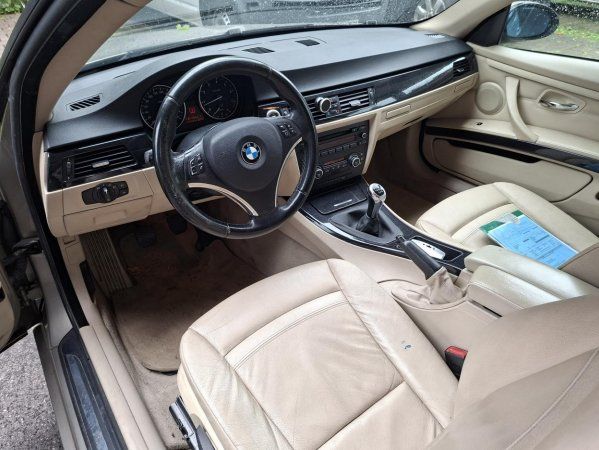 BMW Automobili: BMW 320i Coupe (E92) – Usato da Muttenz venduto da Rbrosi 4