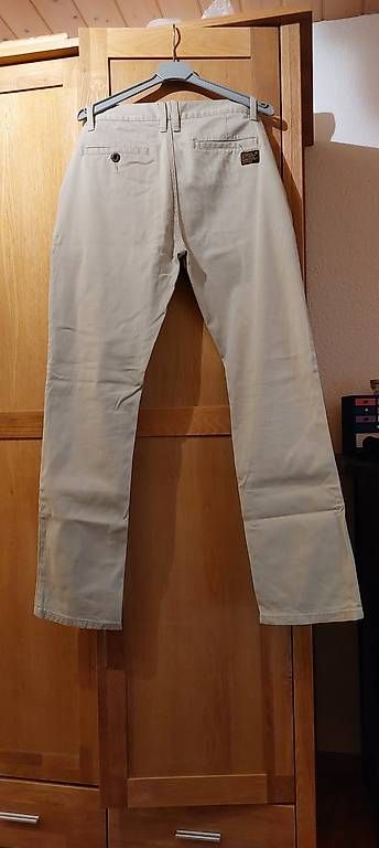 Pantaloni: Emerica Chinohose – Usato da Dagmersellen venduto da zah_s5vh 1