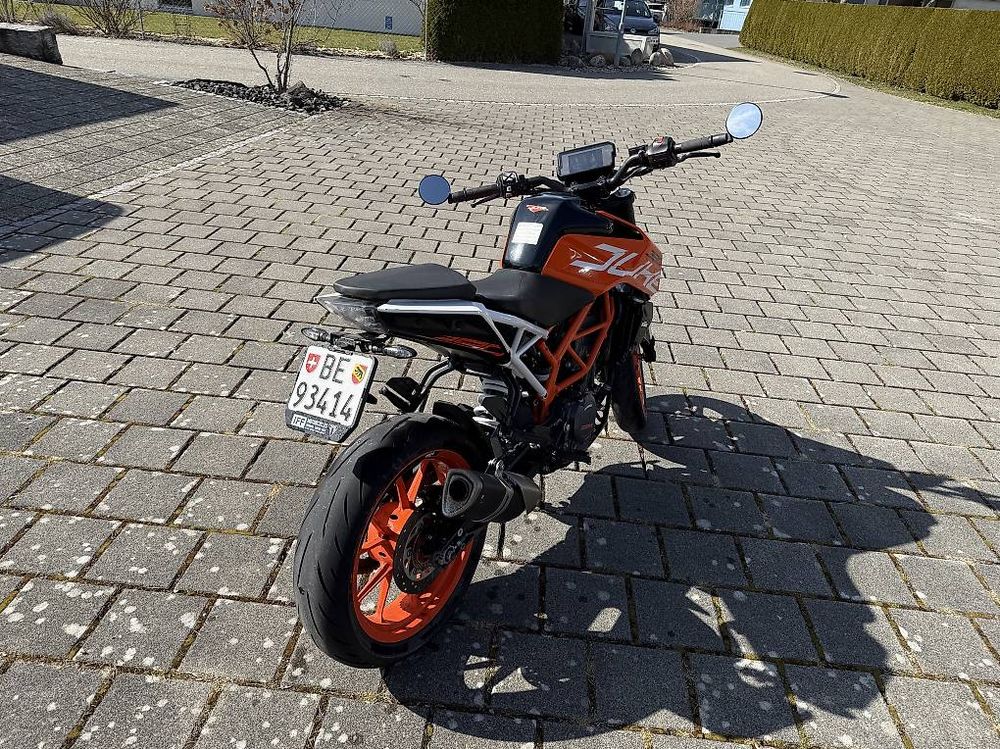 Strada: KTM 390 Duke – Usato da Rüegsauschachen venduto da Reberni 2