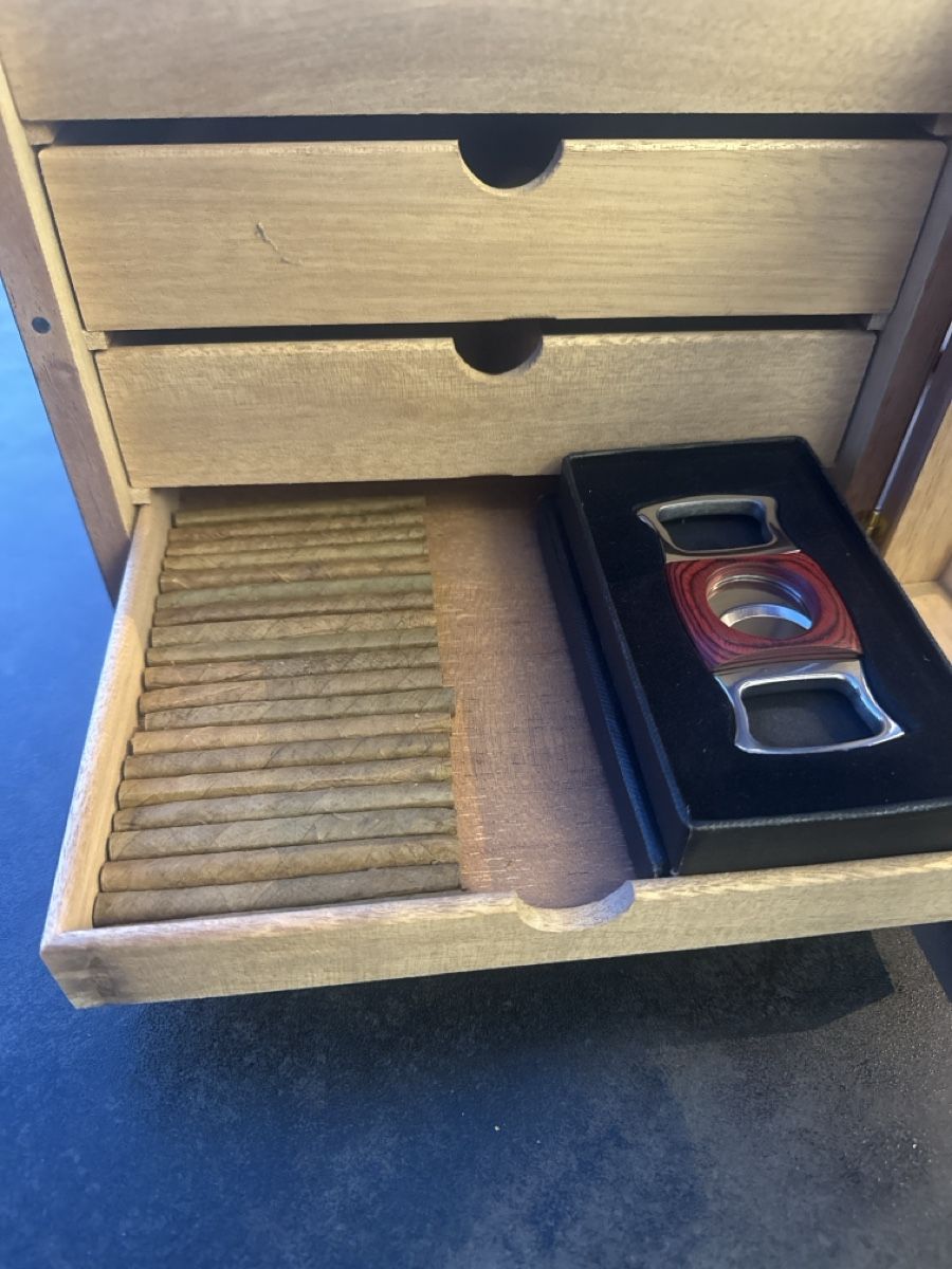 Humidificateurs: Humidor – D'occasion à Horriwil par Carrera68 1