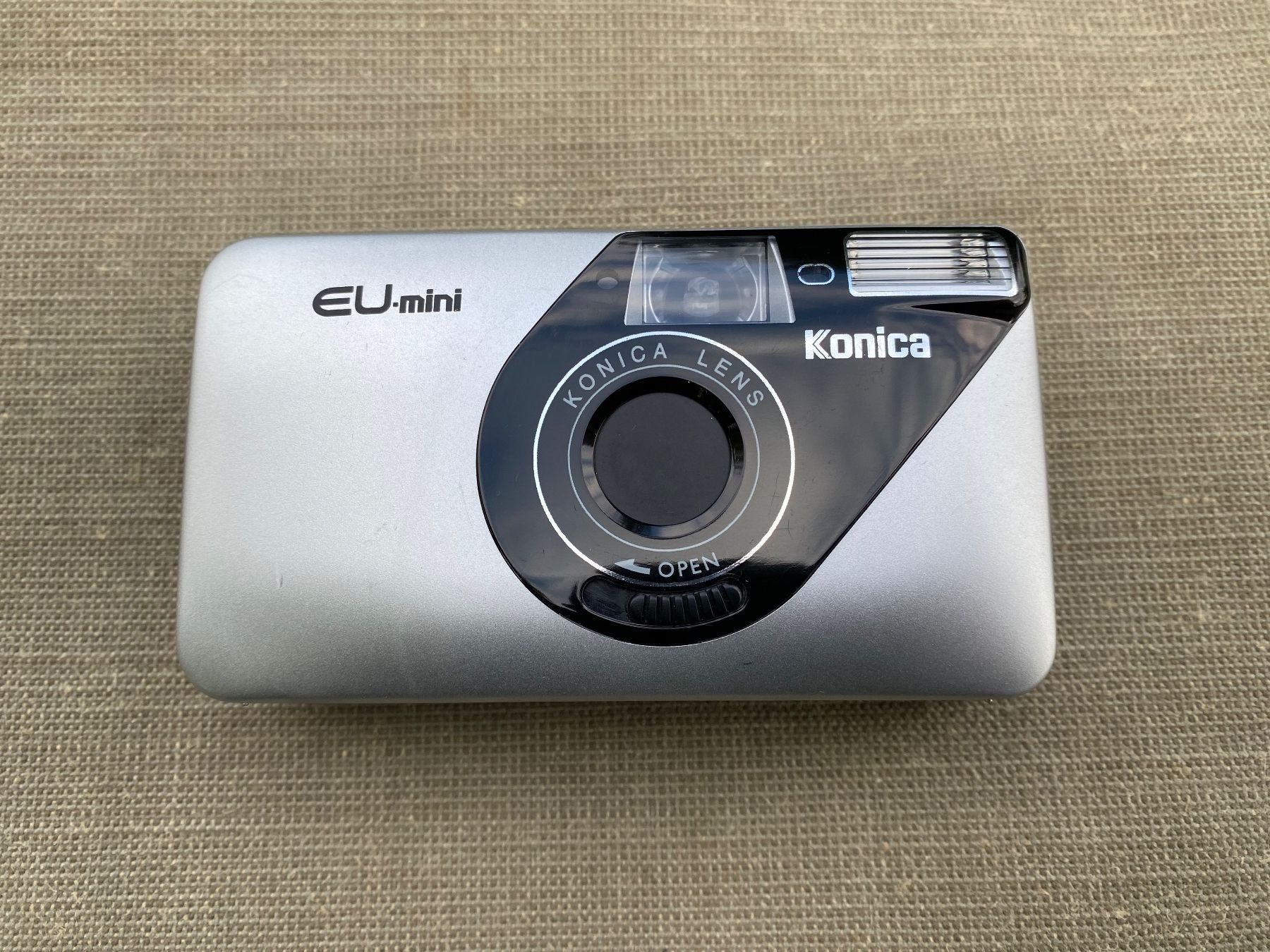 Konica Fotocamera: Konica EU-mini Kamera – Usato da Zürich venduto da CS_2000 1