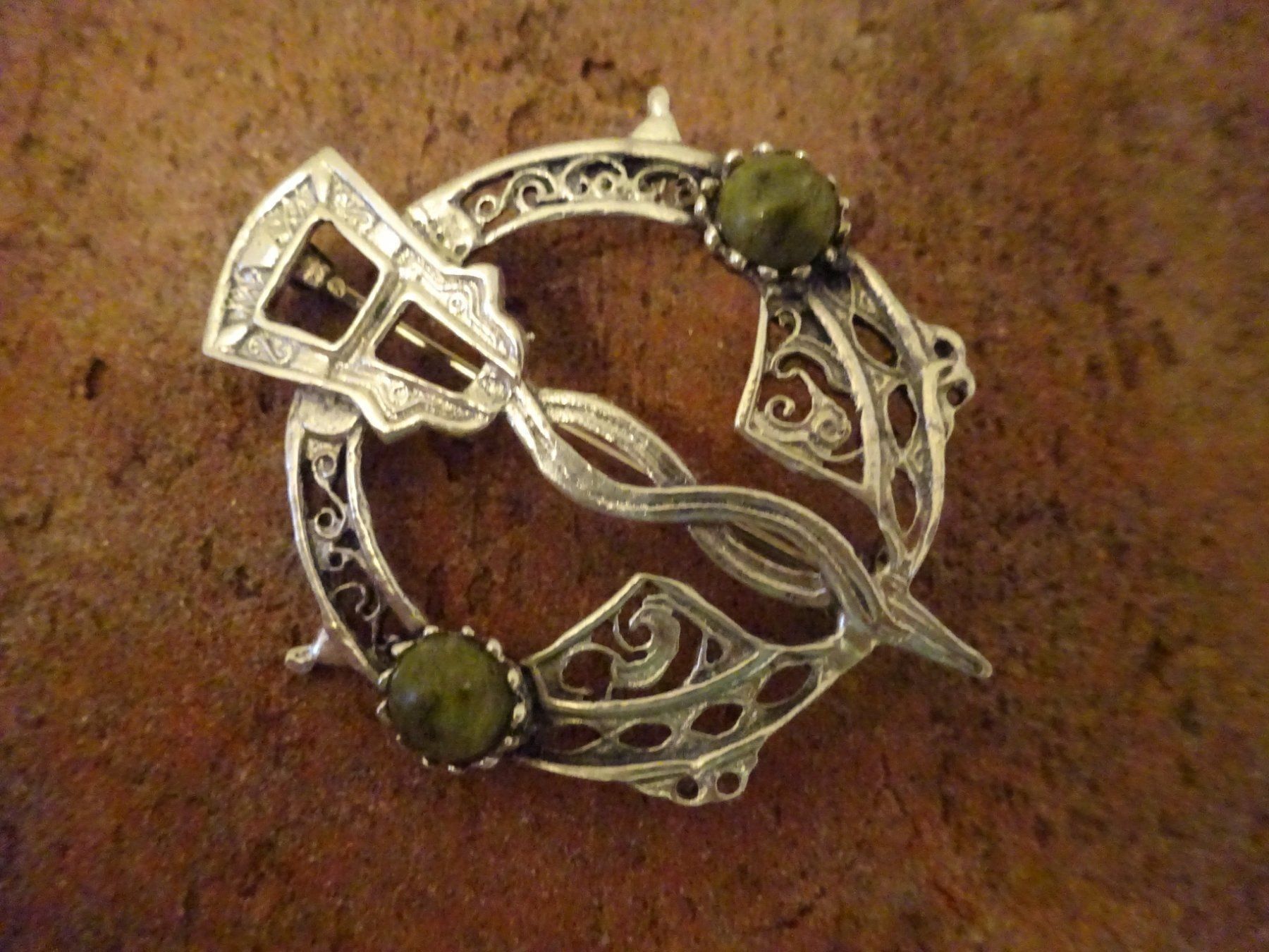 Broschen & Nadeln: Kelten Fibel / Brosche Irland Jade – Gebraucht aus Esslingen von FetteSchnecke 2