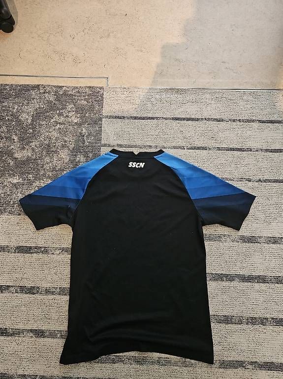 Canottiere & Pantaloni: Napoli Trainings-Trikot – Usato da Dottikon venduto da damianolucia98 1