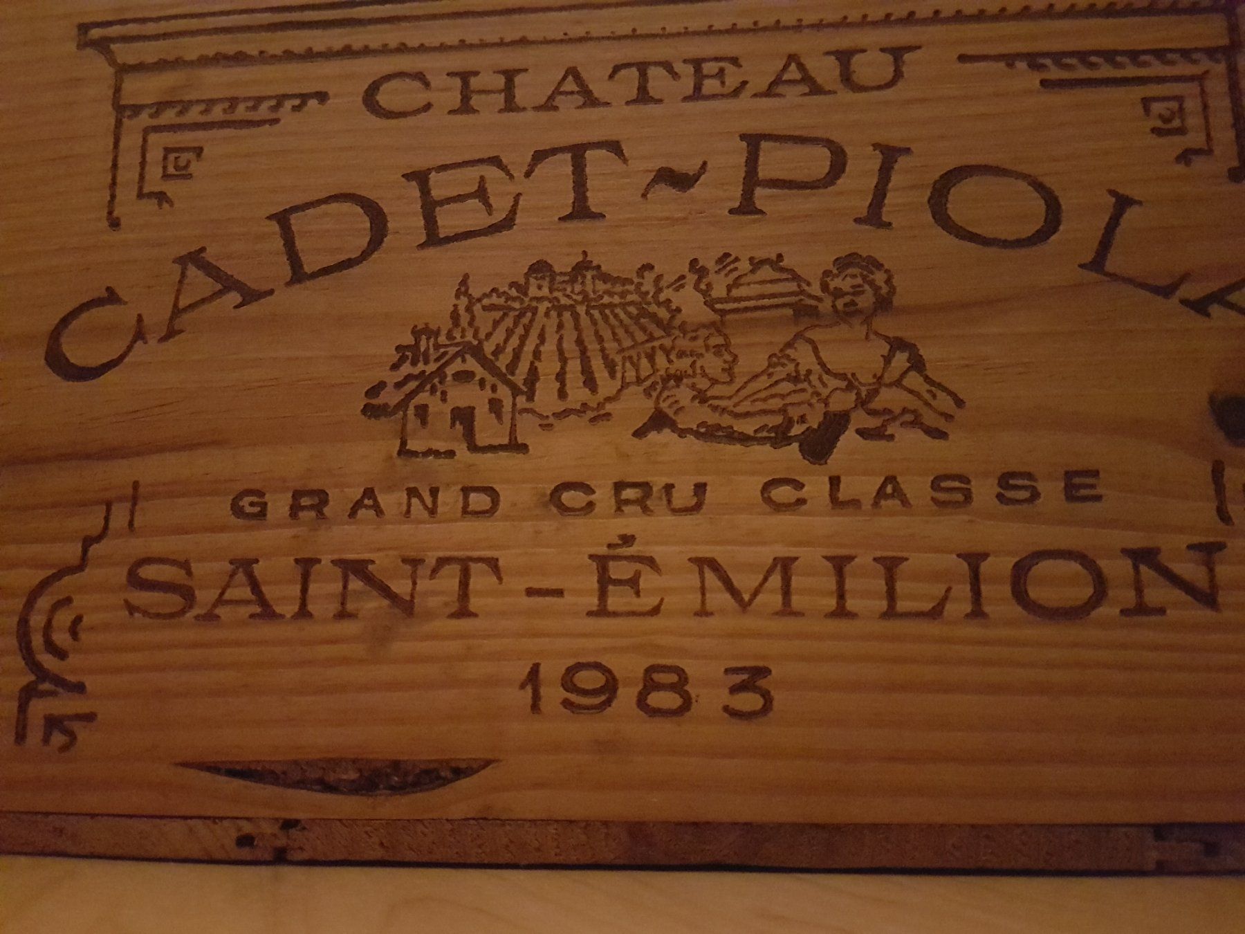Vino: Chateau Cadet - Piola 1983 – Nuovo (secondo la descrizione) da Grenchen venduto da poggione 9