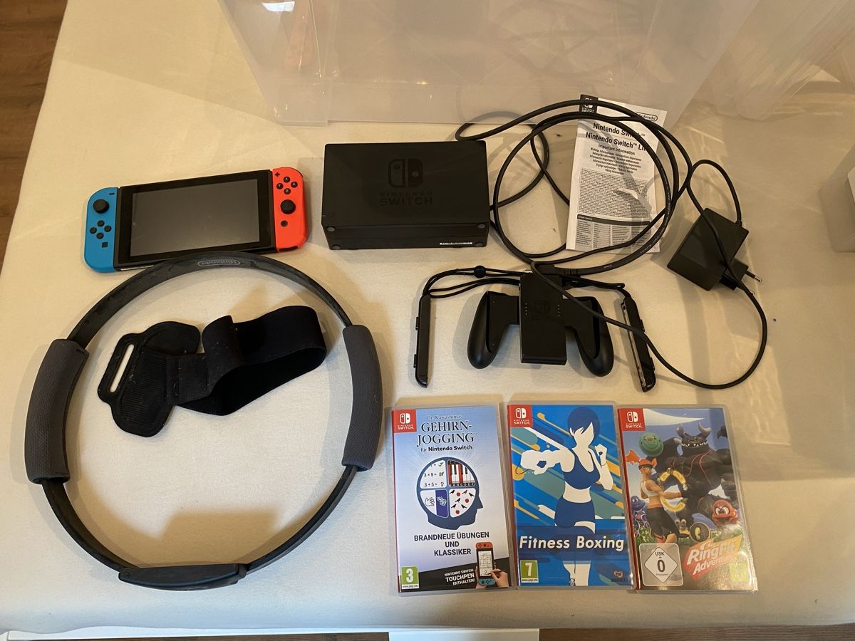 Nintendo Console: Nintendo Switch mit Ring Fit und 2 Weiteren Games – Usato da Muhen venduto da G60iger