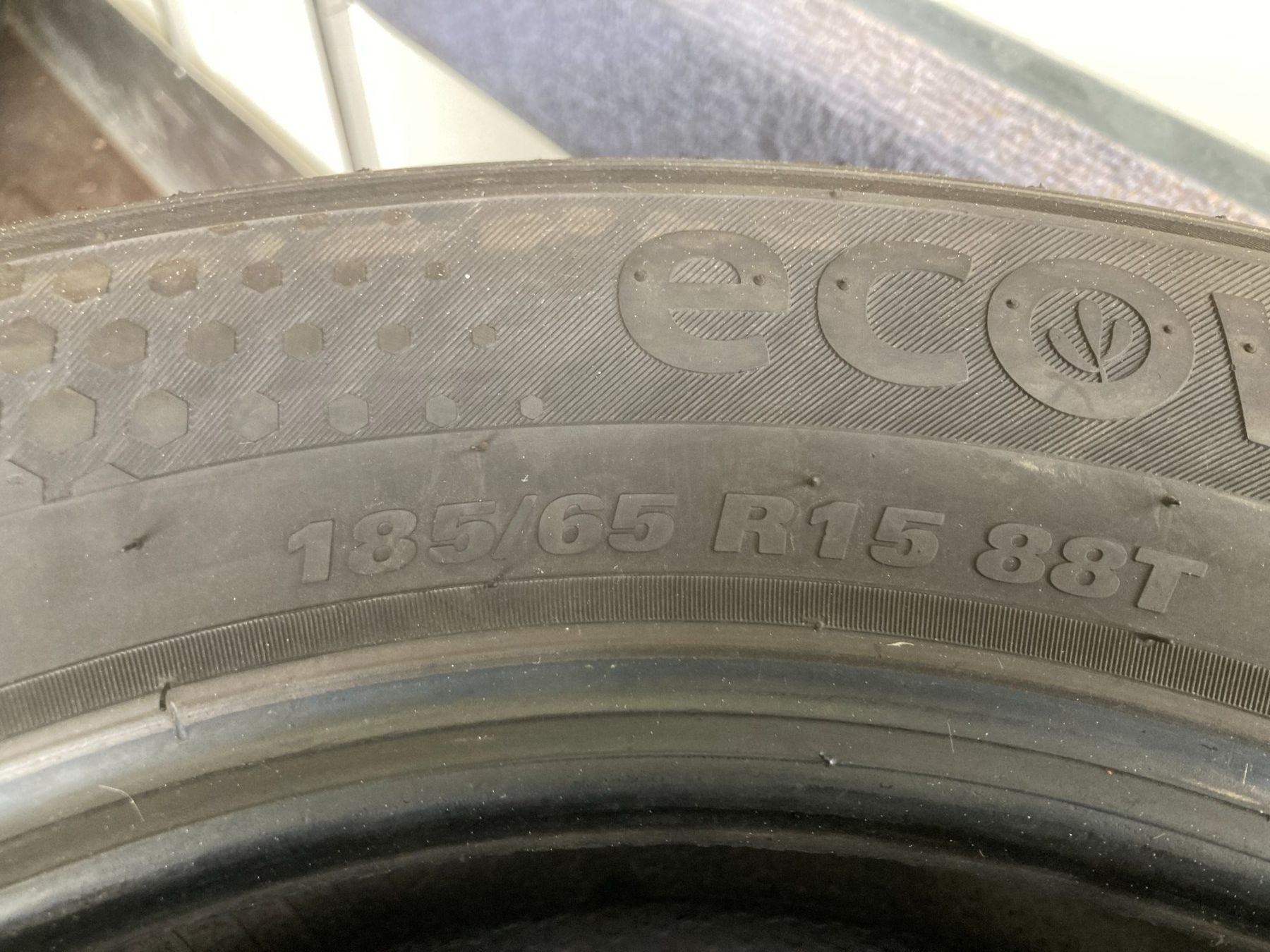 Pneumatici & Ruote complete: 185/65R15 Sommerpneu – Usato da Cham venduto da Cham6332 2