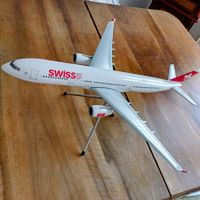 Flugzeugmodell Swiss Airbus A330-300 1:120 neu