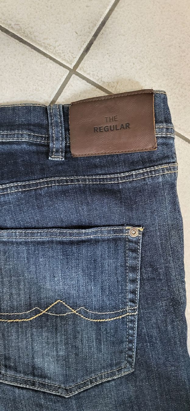 Jeans: C&A The Regular Herren Jeans, Grösse 62 – Usato da Figino venduto da mayam63 4