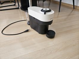 Nespresso Vertuo Pop Kaffeemaschine weiss/schwarz, neu
