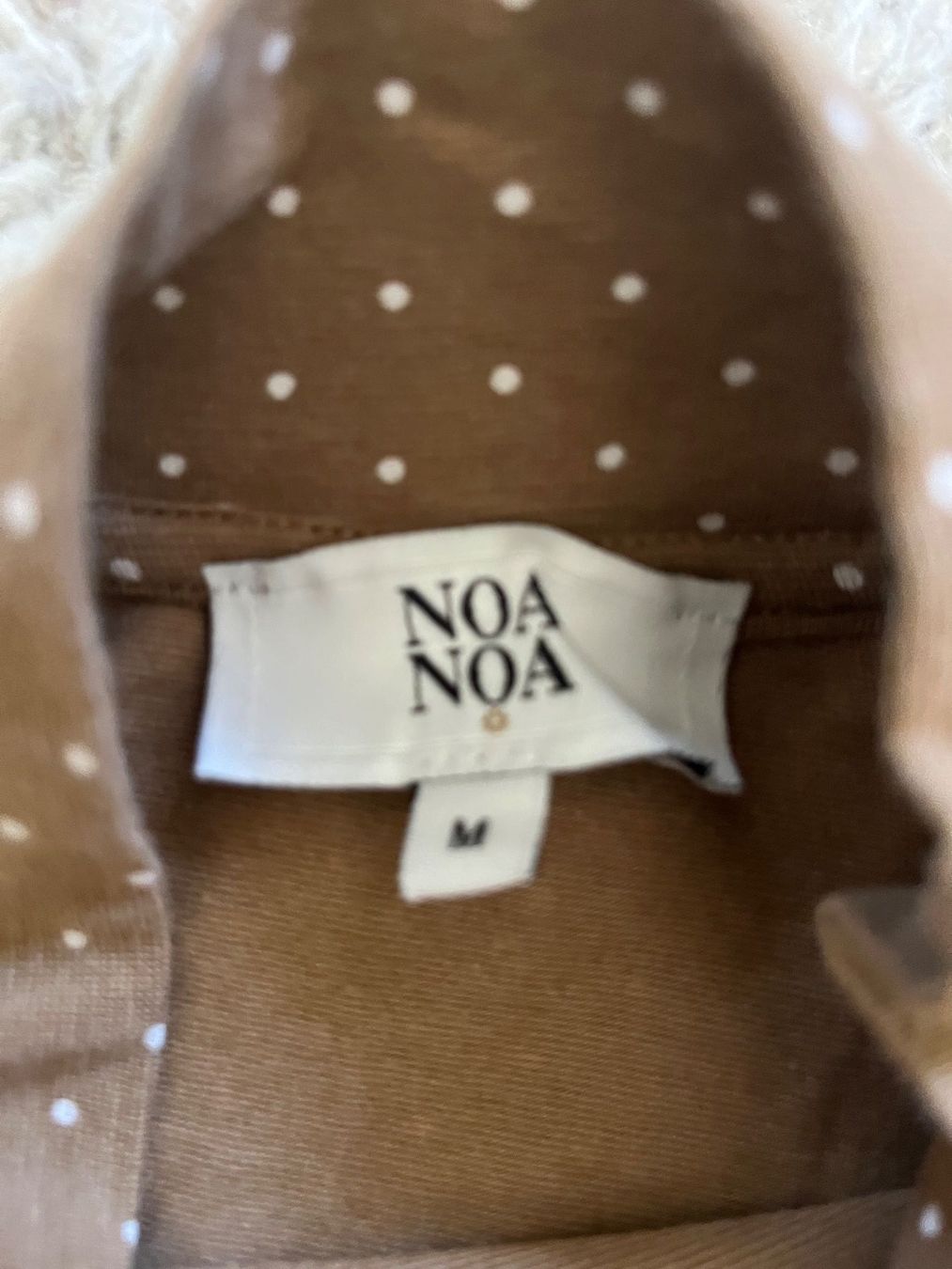 T-shirt: NOA NOA Langarmshirt dots Gr.M – Usato da Utzenstorf venduto da Ismaele 2