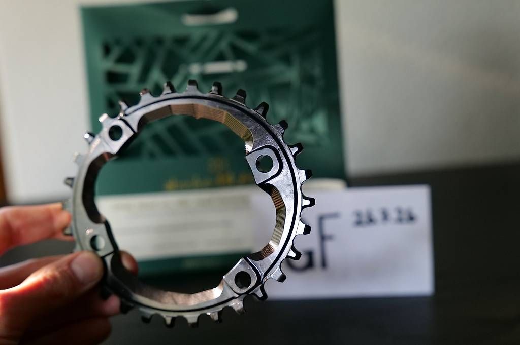 Pezzi di ricambio: Absolute Black Oval Chainring – Usato da Arisdorf venduto da G.Friderich