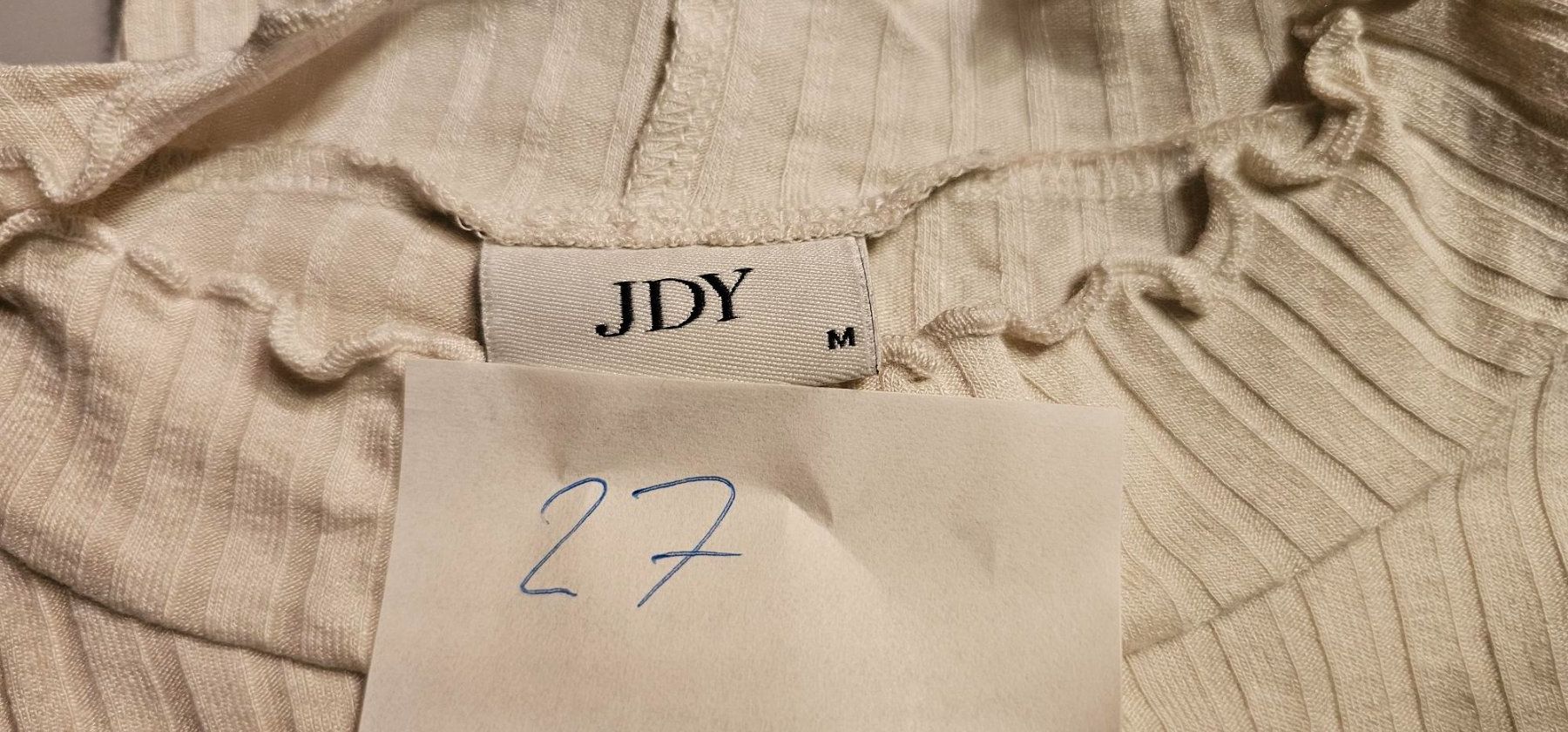 Pulls & Sweat-shirts: Damen Pullover J.D.Y. beige Grösse M – D'occasion à Azmoos par Jadejo 4