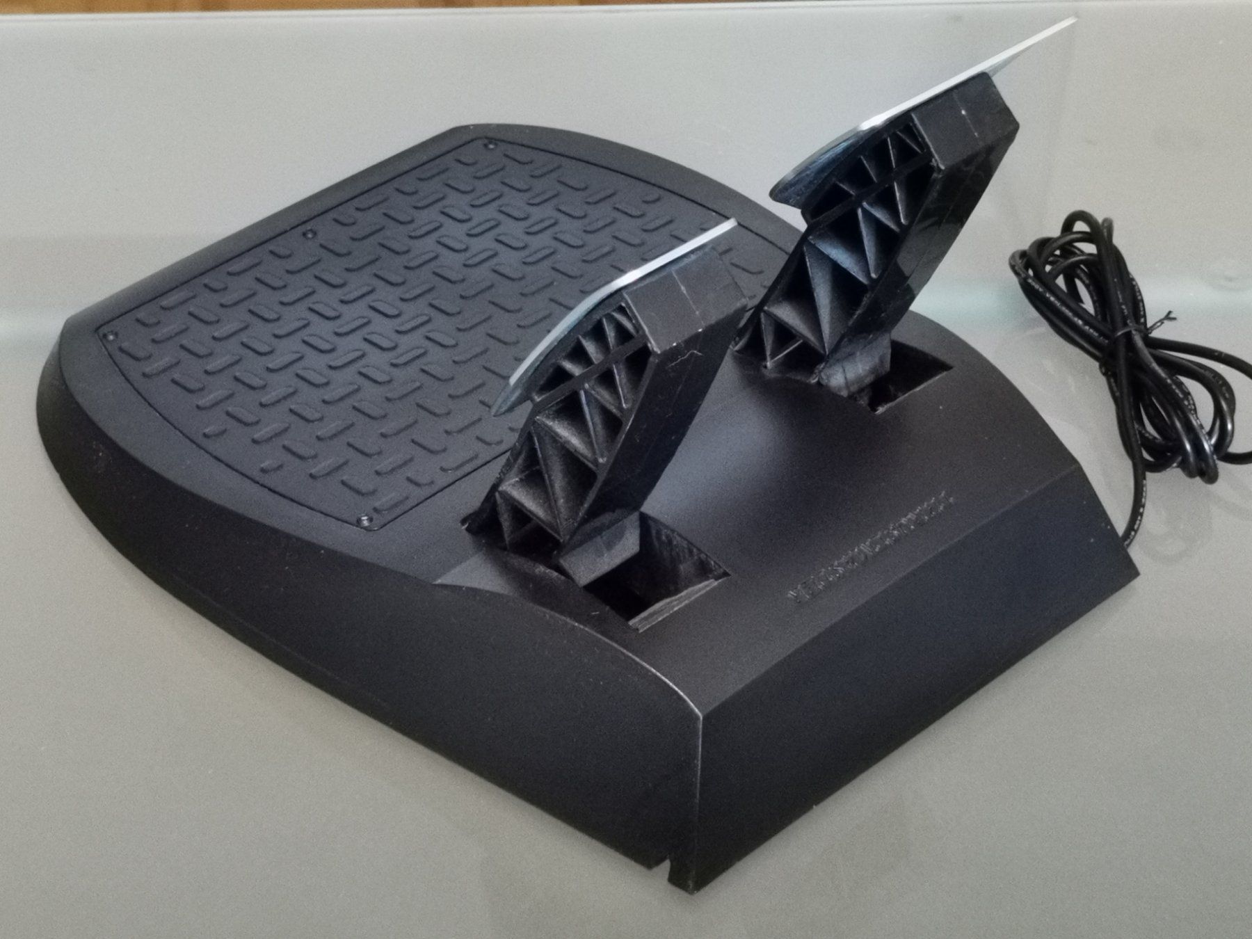 Thrustmaster Controller: Version Italia, Thrustmaster 2 Pedale mit Aluplatten – Usato da Nenzlingen venduto da aldo70 1