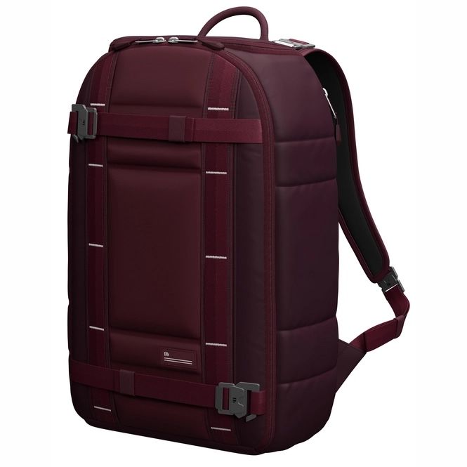 Zaini: Db (Douchebags) The Ramverk 21L Backpack - Raspberry  – Usato da Basel venduto da ll.dee