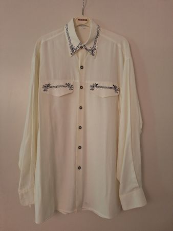 Herren Hemd beige mit Stickerei Grösse M guter Zustand.