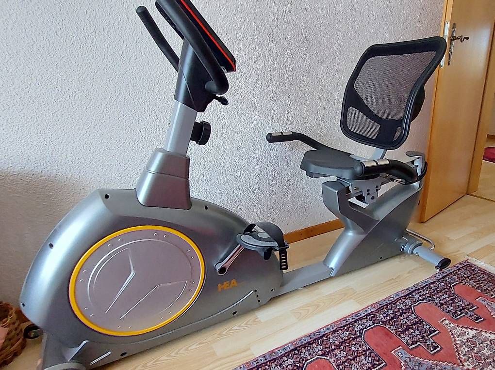 Vélos d'appartement: Sport Liege-Heimtrainer HEA – D'occasion à Pfäffikon ZH par pch_p6w5