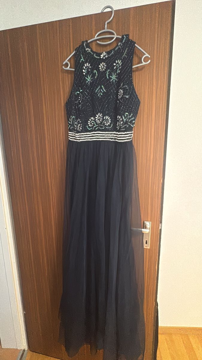Robes: Abendkleid – Neuf (Voir description) à Grenchen par a.berisha03