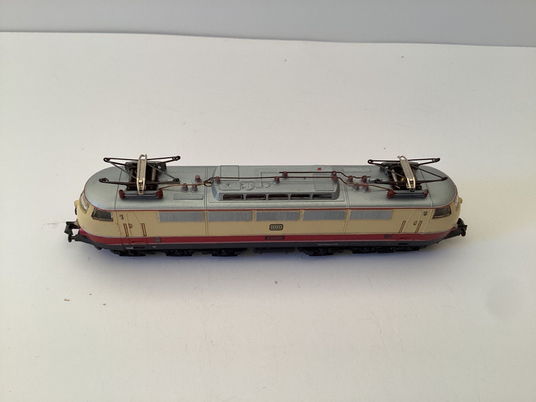 Arnold Modellini di ferrovie: Arnold BR E03 004 DB 1:160 BASTELWARE – Usato da Effretikon venduto da simtek_de 2