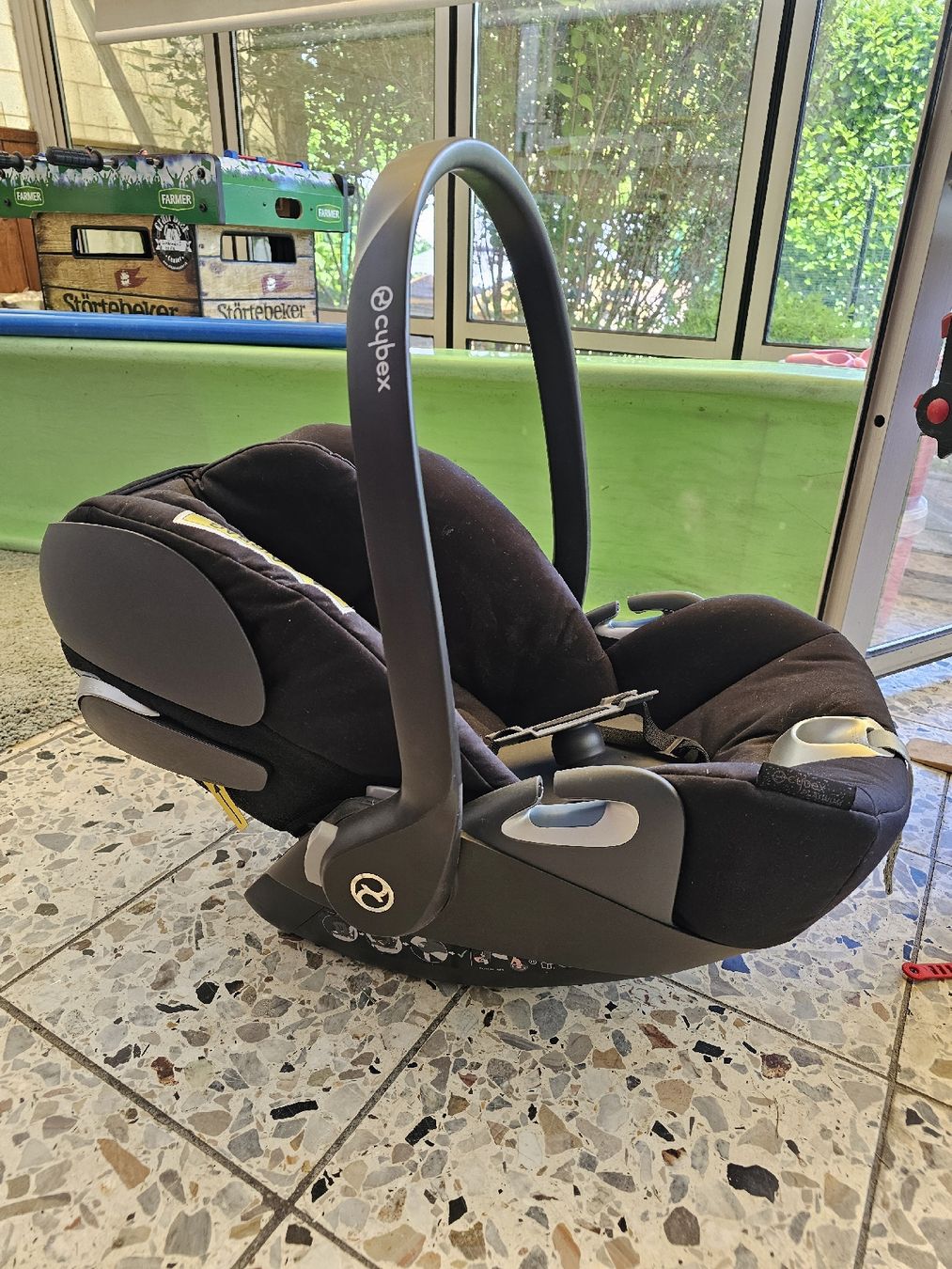 Cybex Seggiolini per auto: Cybex Babyschale Cloud Z i-Size schwarz inkl. cloud Basis – Usato da Oberwil BL venduto da 007re