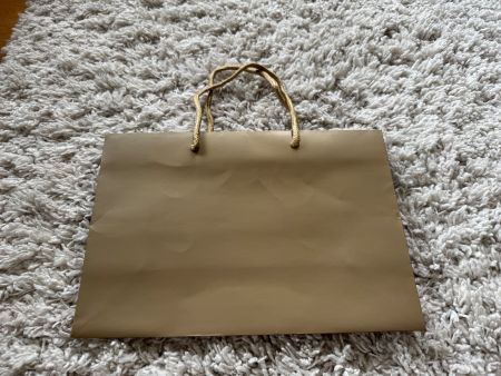 Edle Geschenktasche Gold, perfekt für die Festtage!