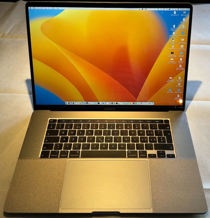 MacBook Pro 16 (Intel), 2019, 2TB, 64GB (Gebraucht) in Laax GR 2 für ...
