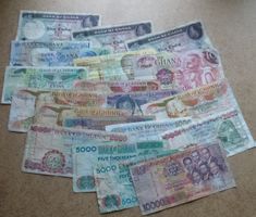 Lot ++ 20 Banknoten aus Ghana