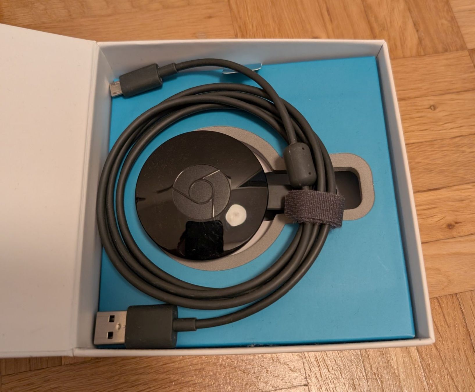 Google Lettore multimediale & Streamer: Google Chromecast 2. Gen neuwertig im OVP mit Kabel – Usato da Worben venduto da sternli27 1