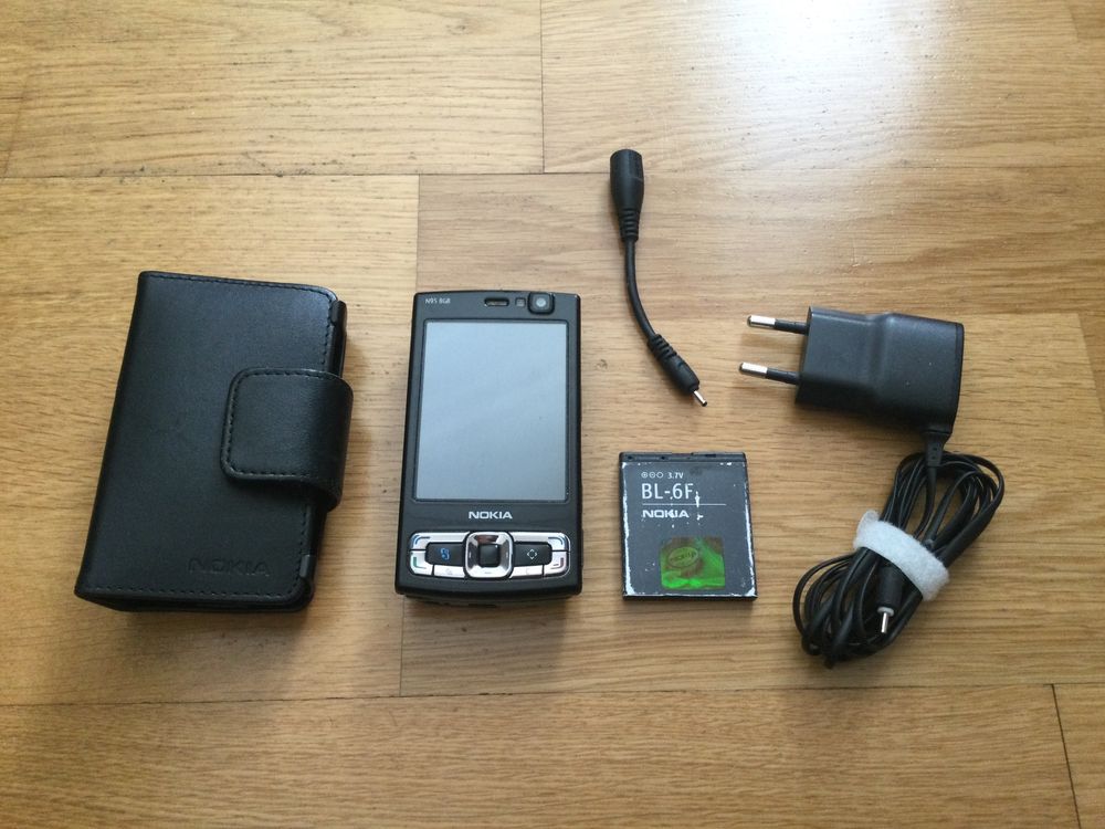 Nokia N95 8GB mit Ladekabel Zubehör Kaufen auf Ricardo